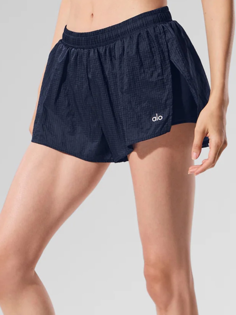 ALO Yoga Game Time shorts - Picture 2 of 5